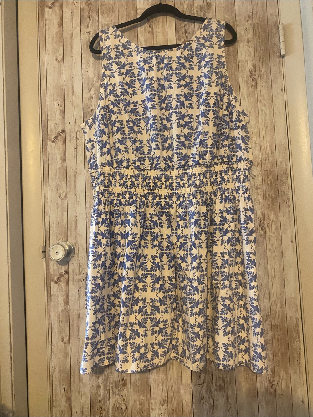 Universal Thread NEW Sleeveless Blue Floral Smocked Waist Dress 2X plus NWT bird